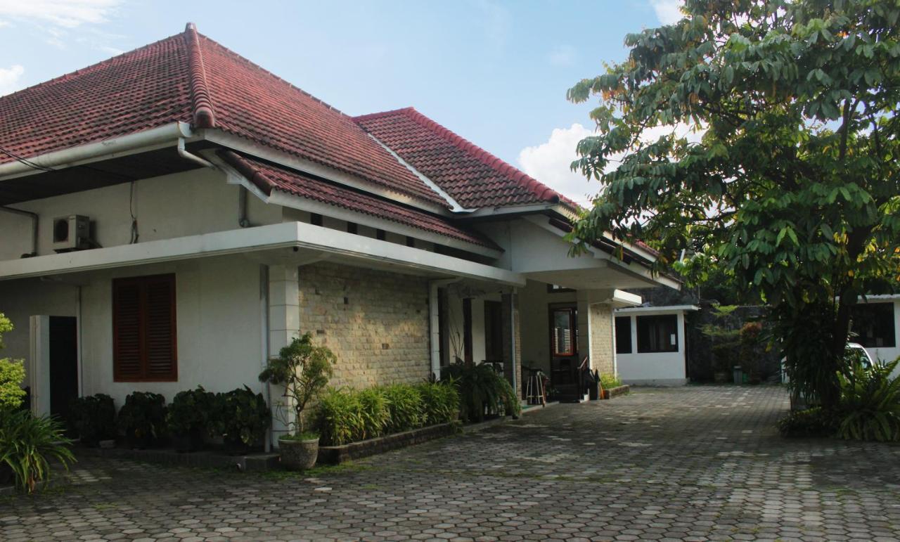Hotel Graha Kinasih Kotabaru Yogyakarta Exterior photo
